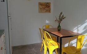 Una casita en la loma